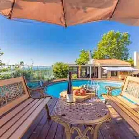 Apartment Pool House