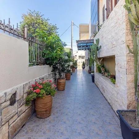 Apartment Pool House